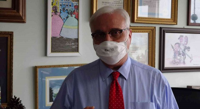 Prof. Dr. Tevfik Özlü: Pandemi pek bitecekmiş gibi görünmüyor