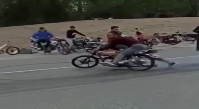 Motosiklet kazası kameralara yansıdı