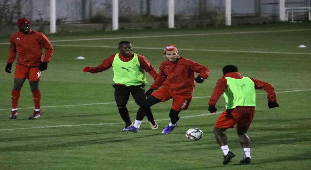 Sivassporda Galatasaray maçı hazırlıkları başladı