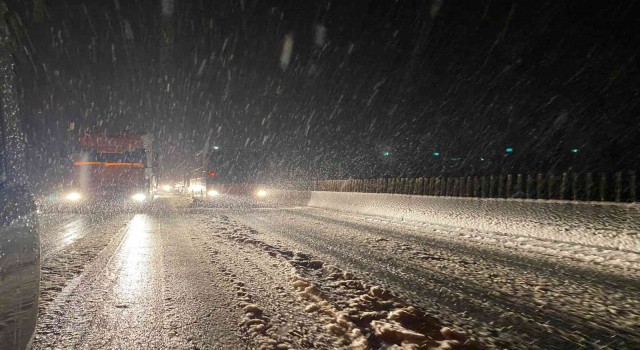 Adana - Ankara Otoyolunda ulaşım yeniden sağlanmaya başladı