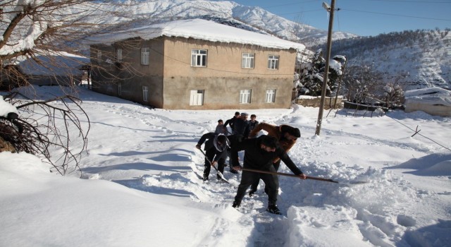 Köylerde imece usulü karla mücadele çalışmaları