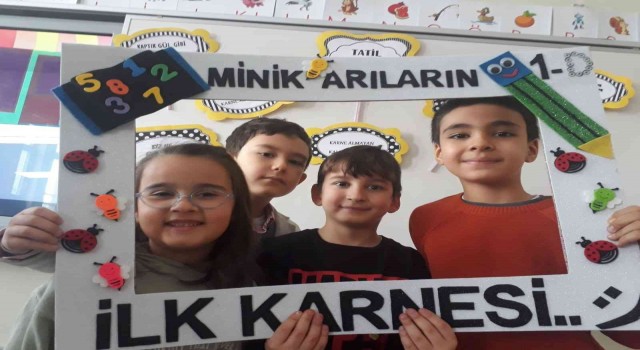 Minik 1lerin ilk karne sevinci