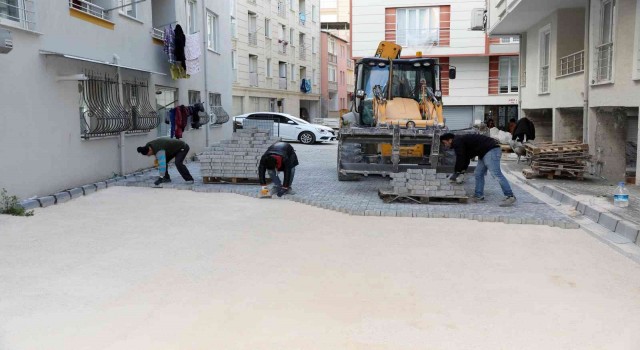 Mudanyaya parke yol çalışmaları devam ediyor