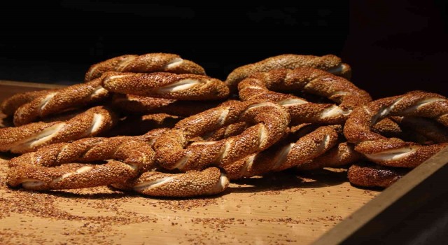 Samsunda ekmek ve simitte zamlı tarifeye geçildi