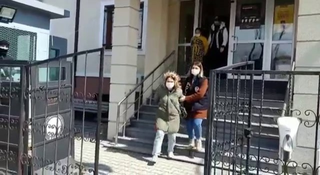 4 ayrı evden 200 bin lira değerinde ziynet eşyası ve para çaldılar