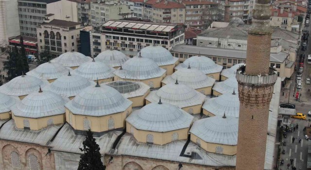 623 yıllık Ulu Camiye Ramazan mahyası asıldı