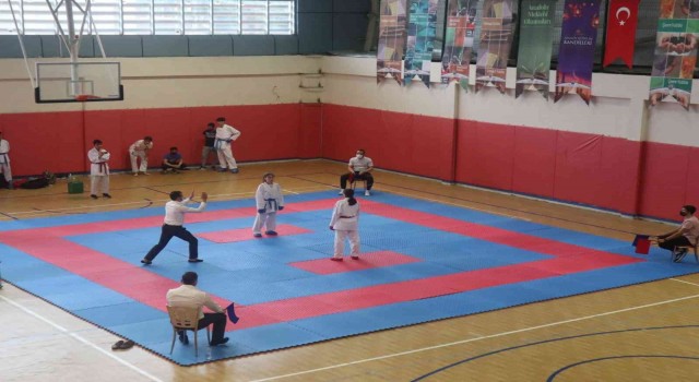 Afyonkarahisarda Karate Grup Müsabakaları başlıyor
