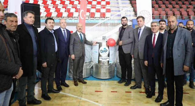 Ağrıda süt soğutma tankı dağıtım töreni düzenlendi