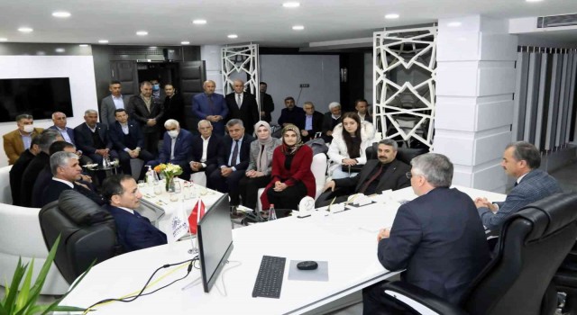 Ak Partili Yanılmaz, Başkan Kılınç ile bir araya geldi