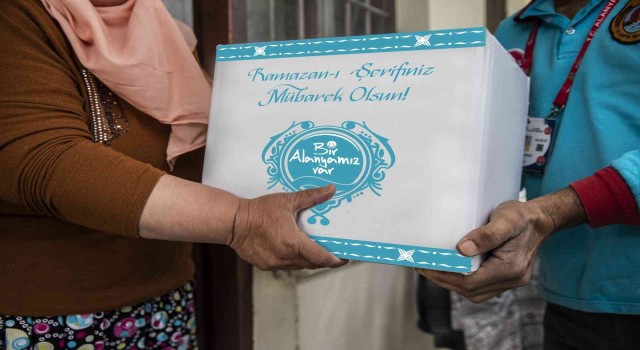 Alanya Belediyesinden 4 bin 500 haneye Ramazan kolisi