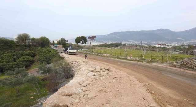 Alanya Çıplaklı, Dimçayı, Oba ve Karakocalıda imar yolu çalışması