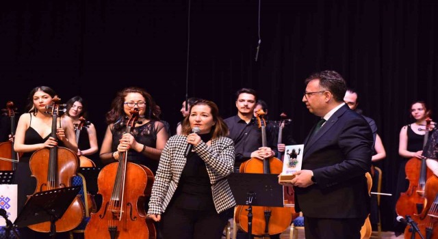 Altıeylül Çello konseriyle bahara merhaba dedi