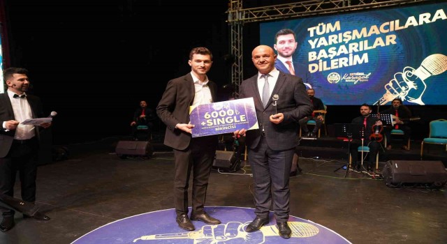‘Altın Yaprak Ses yarışmasında usta sanatçılara taş çıkardılar
