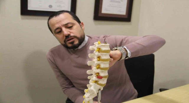 Ameliyat gerektirmeyen bel ağrısına 15 dakikada çözüm
