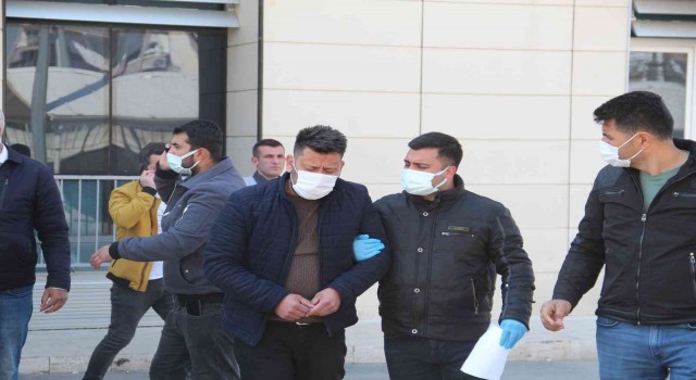 Antalyada gürültü cinayeti zanlısı adliyeye sevk edildi