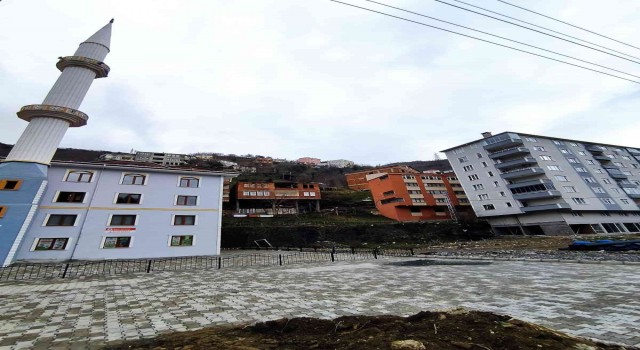 Artvinde hırsızlar yeni yapılan caminden kablo çaldı