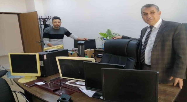 Atıl durumdaki bilgisayarlar tamir edilerek eğitime kazandırılıyor