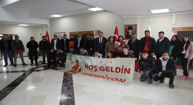 Avrupa Şampiyonu coşkuyla karşılandı