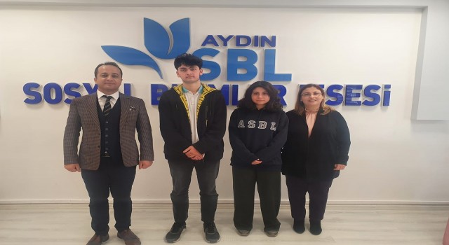 Aydın Sosyal Bilimler Lisesi öğrencilerinden çifte başarı