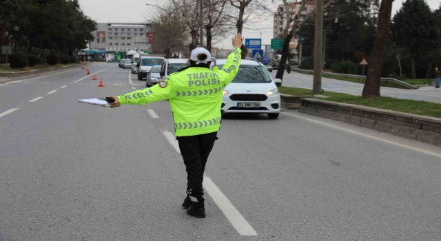 Aydında alkollü sürücüler trafik polisinden kaçamadı