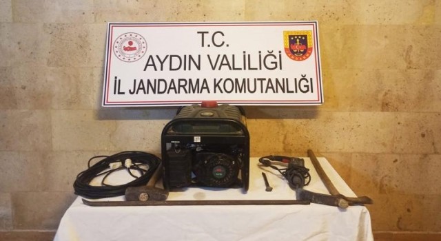 Aydında kaçak kazı yapan 9 şüpheli yakalandı