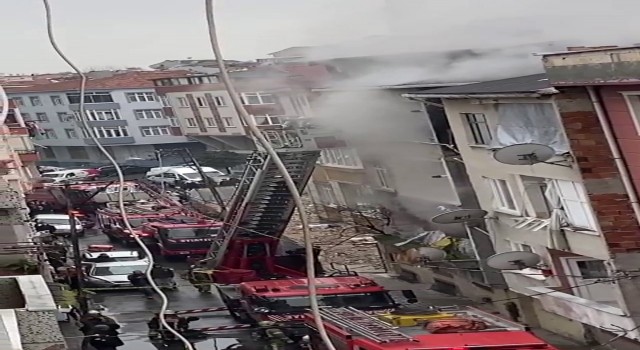 Bağcılarda korkutan yangın: 1 ölü