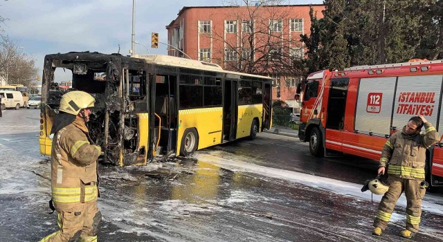 Bağcılarda İETT aracı alev alev yandı