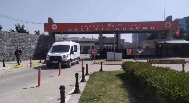 Bağcılarda kocasının öldürdüğü kadının cenazesi Adli Tıp Kurumundan alındı