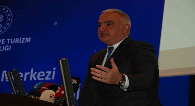 Bakan Ersoydan kapsamlı Çeşme Projesi toplantısı