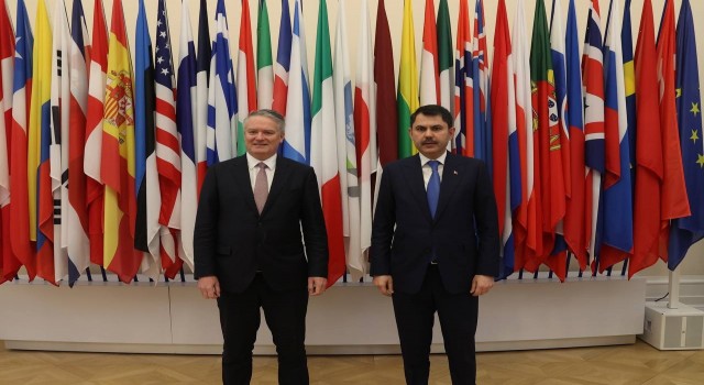 Bakan Kurum, Pariste düzenlenen OECD Çevre Bakanları Toplantısına katıldı