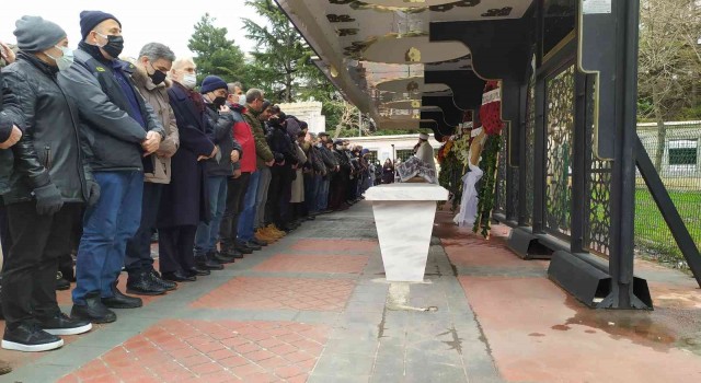 Bakırköyde AVMde öldürülen Yağmur Sönmez son yolculuğuna uğurlandı