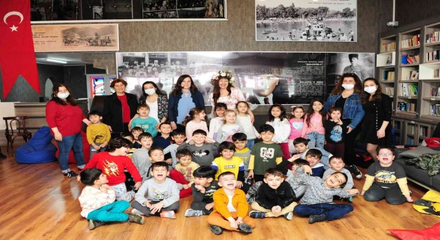 Balçovalı çocuklara Kütüphane Haftasında eğlenceli etkinlik