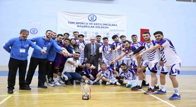 Bartın Üniversitesi Erkek Voleybol Takımı 1. Lig şampiyonu oldu