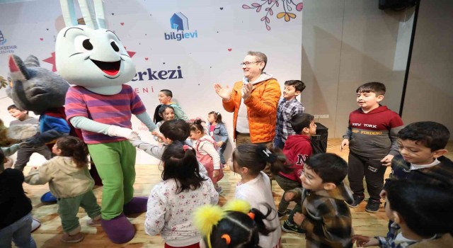 Başakşehirde annelerin de, çocukların da yüzü gülüyor