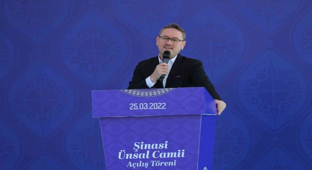Başakşehirde Şinasi Ünsal Camii ibadete açıldı