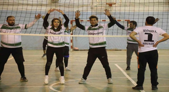 Başkalede ‘Kurumlar Arası Voleybol Turnuvası başladı