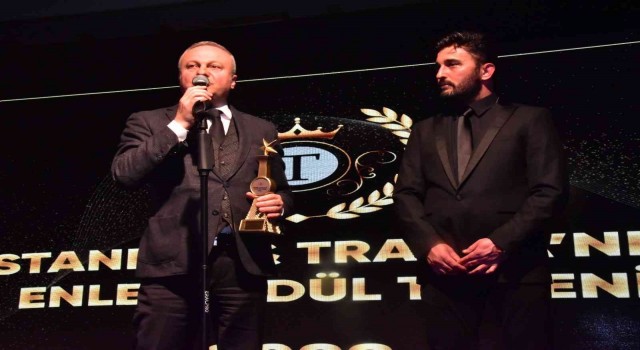 Başkan Akgüne Yılın Belediye Başkanı ödülü