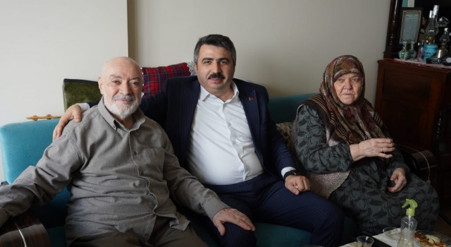 Başkan Yılmazdan yaşlılara vefa ziyareti