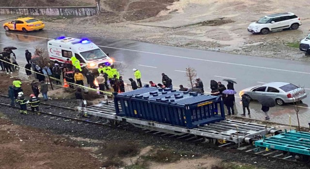 Batmanda hemzemin geçitte kaza: 17 yaşındaki genç hayatını kaybetti