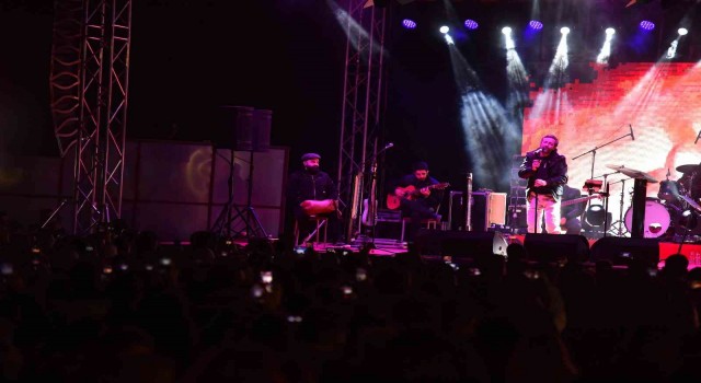 BELPA Buz Pateni Tesisinde kışa veda konseri