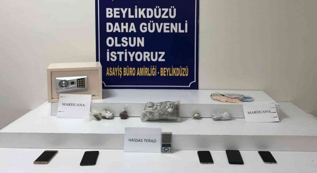 Beylikdüzünde ‘Pinokyo dövmesi uyuşturucu satıcısını ele verdi
