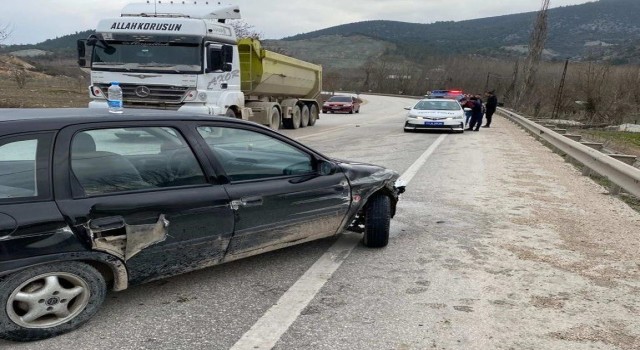 Bilecikte zincirleme trafik kazası: 2 yaralı