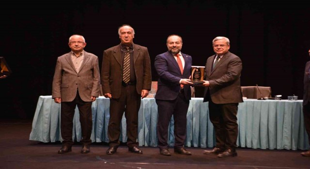 Büyükşehirden ‘Mehmet Akif Ersoya Saygı kitabı