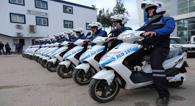 Büyükşehirin elektrikli motosikletleri yollarda