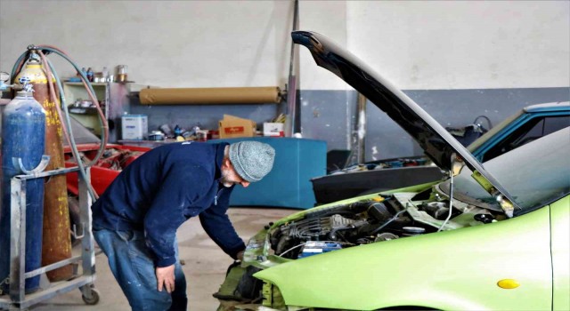 Buzlanmada trafik kazaları arttı, kaportacılarda yer kalmadı