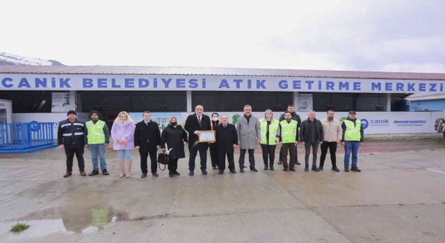Canik ‘sıfır atık belgesi almaya hak kazandı