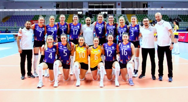Çukurovanın sultanları galibiyetle başladı