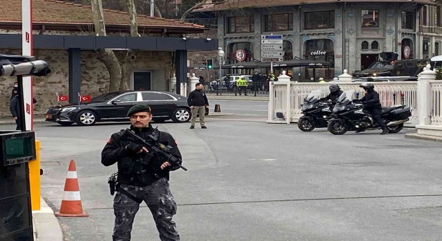 Cumhurbaşkanı Erdoğan Dolmabahçedeki Çalışma Ofisine geldi