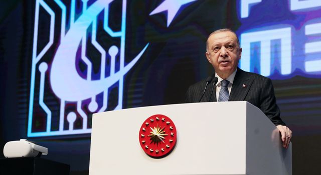 Cumhurbaşkanı Erdoğan, “Elinde silahla dolaşan bir gençlik AK Parti gençliği olamaz”