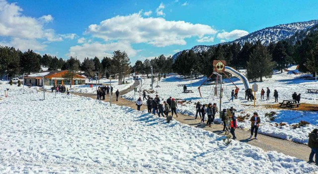 Denizlinin tarihi ve doğal güzelliklerini gezerek öğrendiler